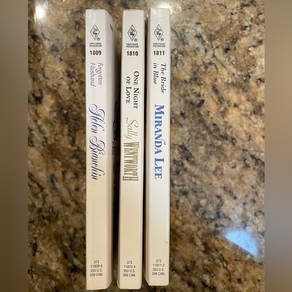 Harlequin romance book bundle (3 books) - Picture 3 of 3